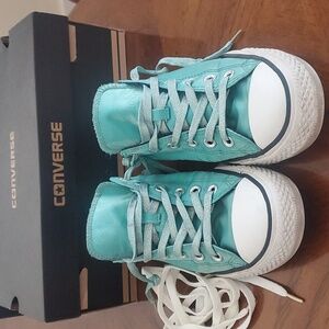 Converse mint green low tops M7 W9